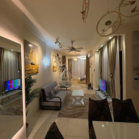 Thirteen Residence Tr06 @ Itcc Manhattan Suites Кота Кинабалу Екстериор снимка