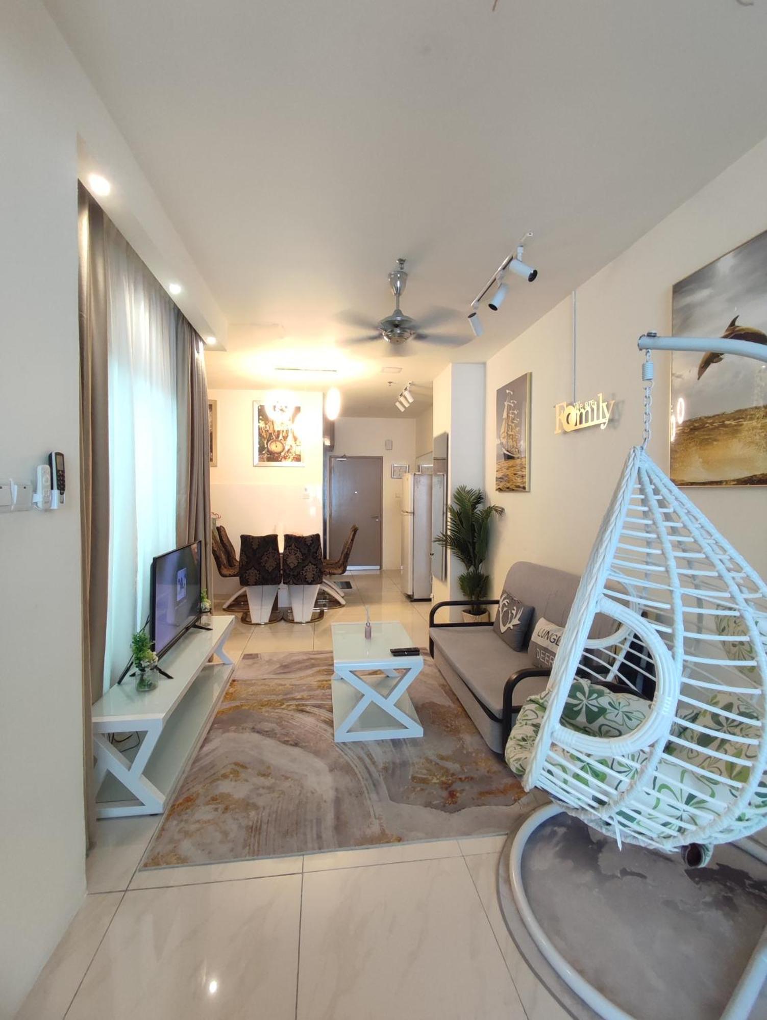 Thirteen Residence Tr06 @ Itcc Manhattan Suites Кота Кинабалу Стая снимка